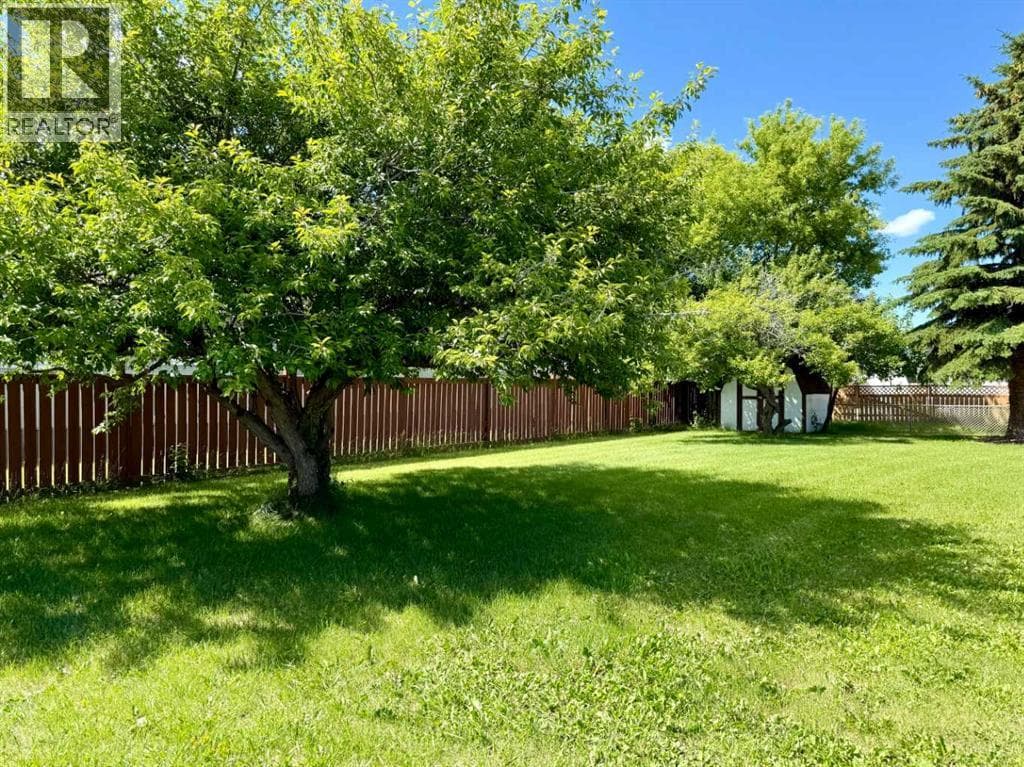 1958 5 Avenue — photo 2