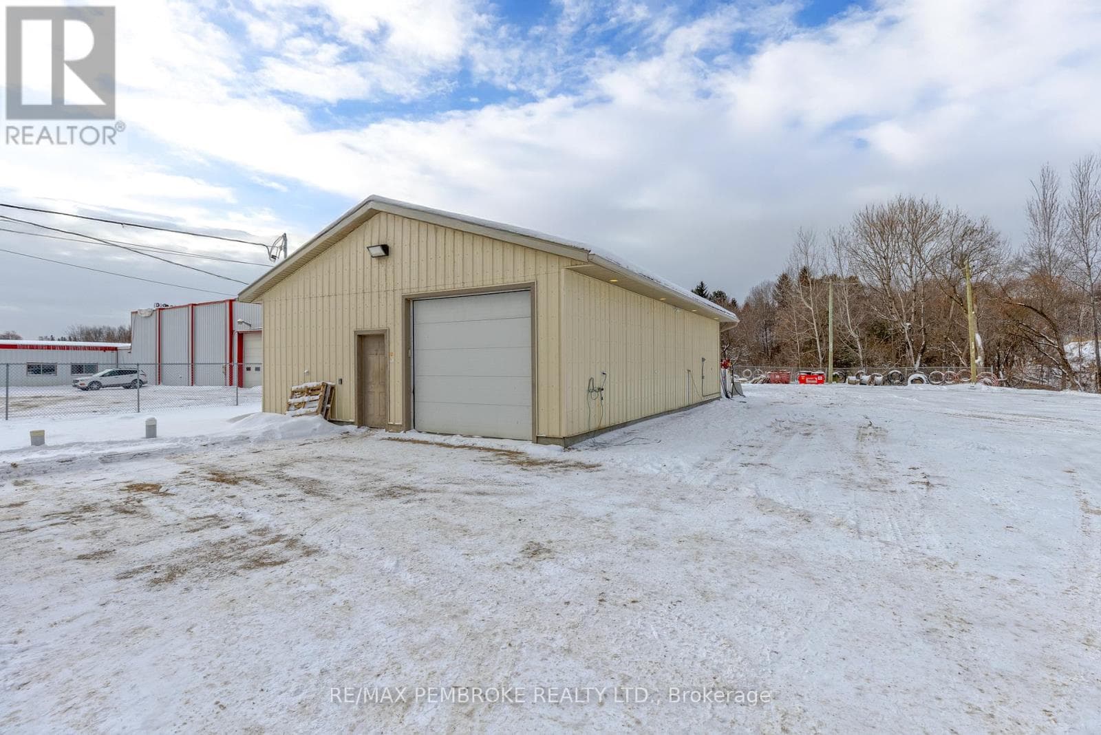 retail at 1366 PEMBROKE STREET E — $378,000