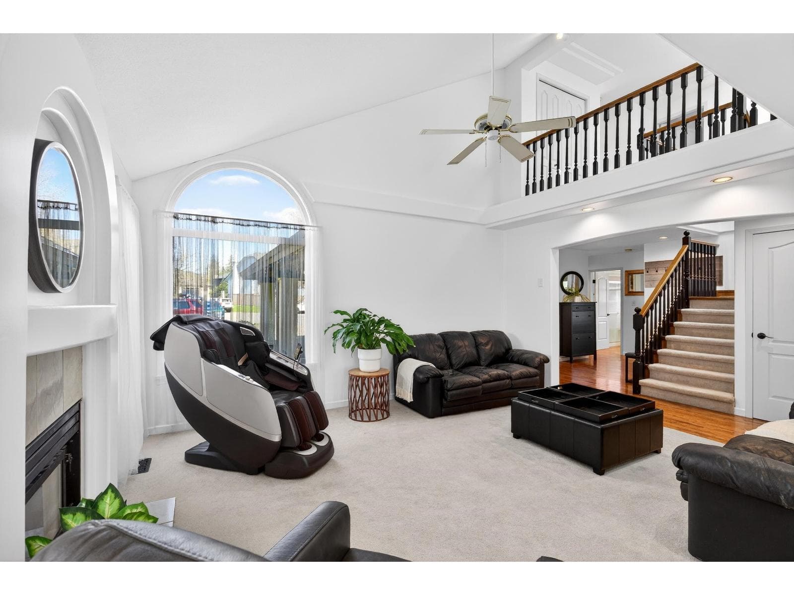 8573 142 STREET photo 4