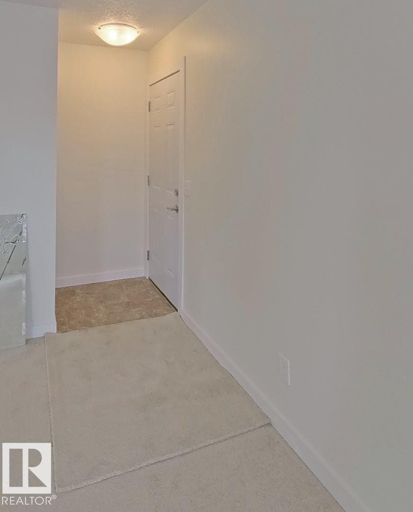 4507 35 AV NW — photo 4