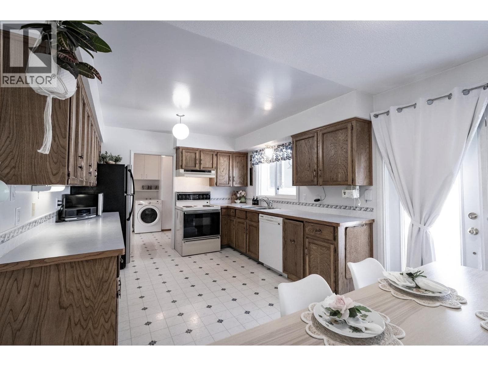 11323 94 STREET photo 3