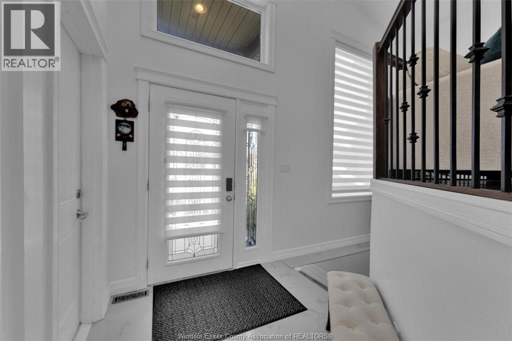 3921 Zanzibar CRESCENT photo 2