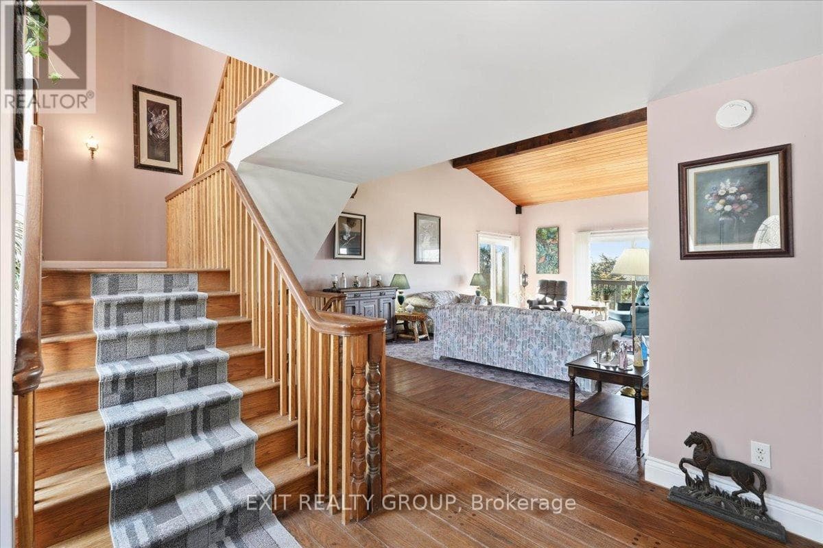 401 HEARNS ROAD photo 5
