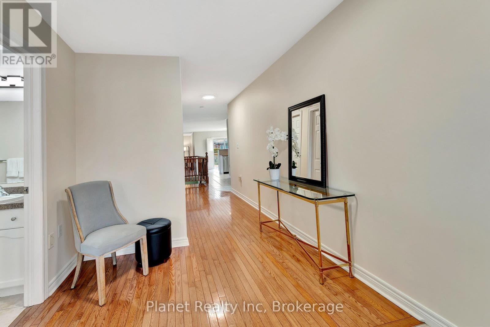 16 WINTERBERRY LANE photo 4