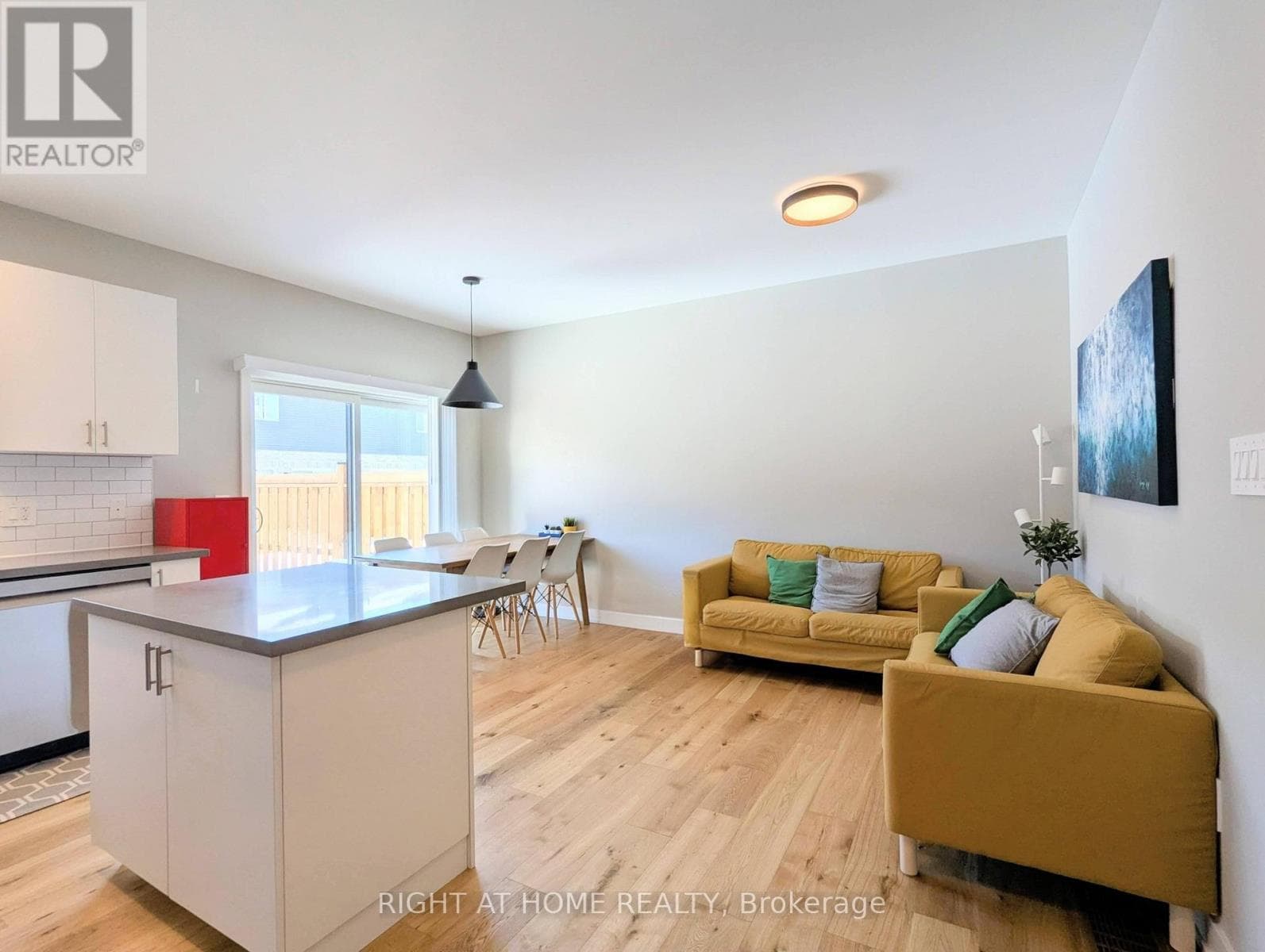 22 WESTWOOD AVENUE photo 5