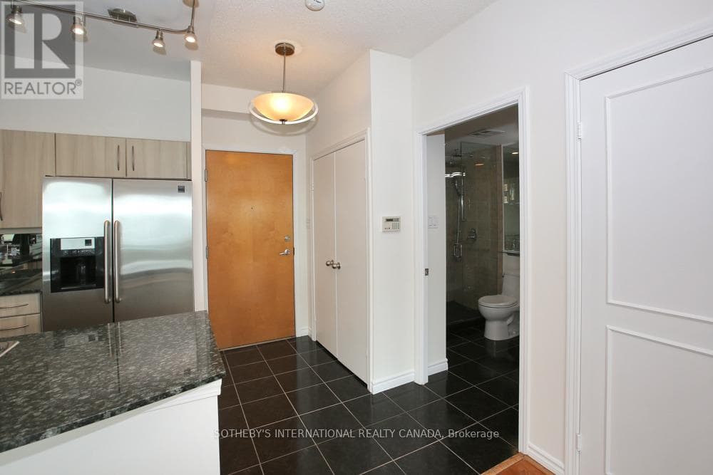 SPH22 - 600 QUEENS QUAY W photo 2