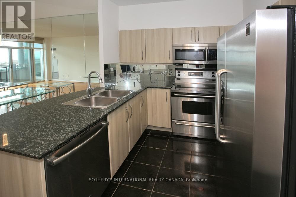 SPH22 - 600 QUEENS QUAY W photo 5