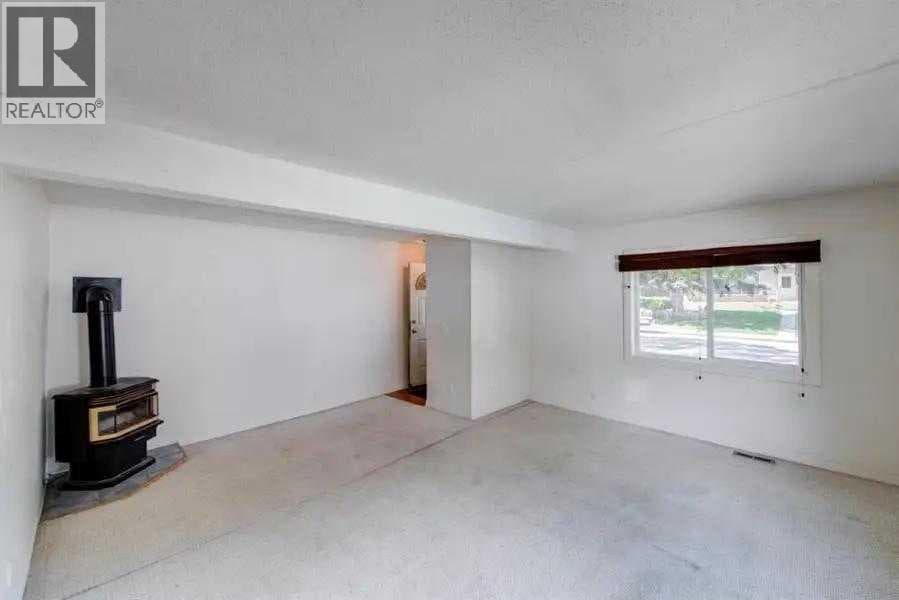6622 18A Street SE — photo 5