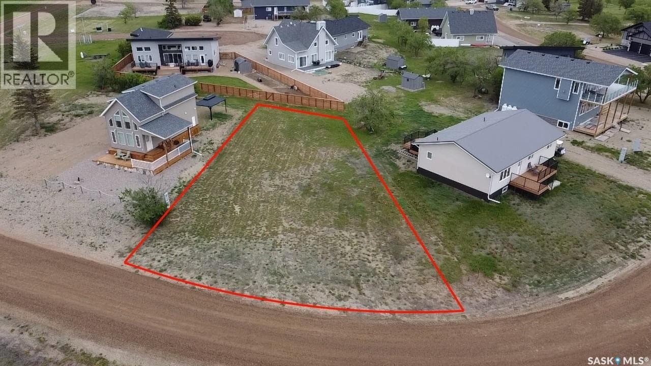 32 Willow LANE