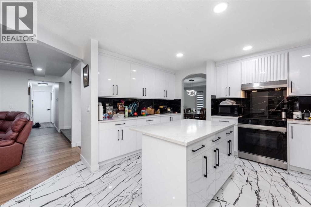 133 Woodbrook Road SW — photo 4