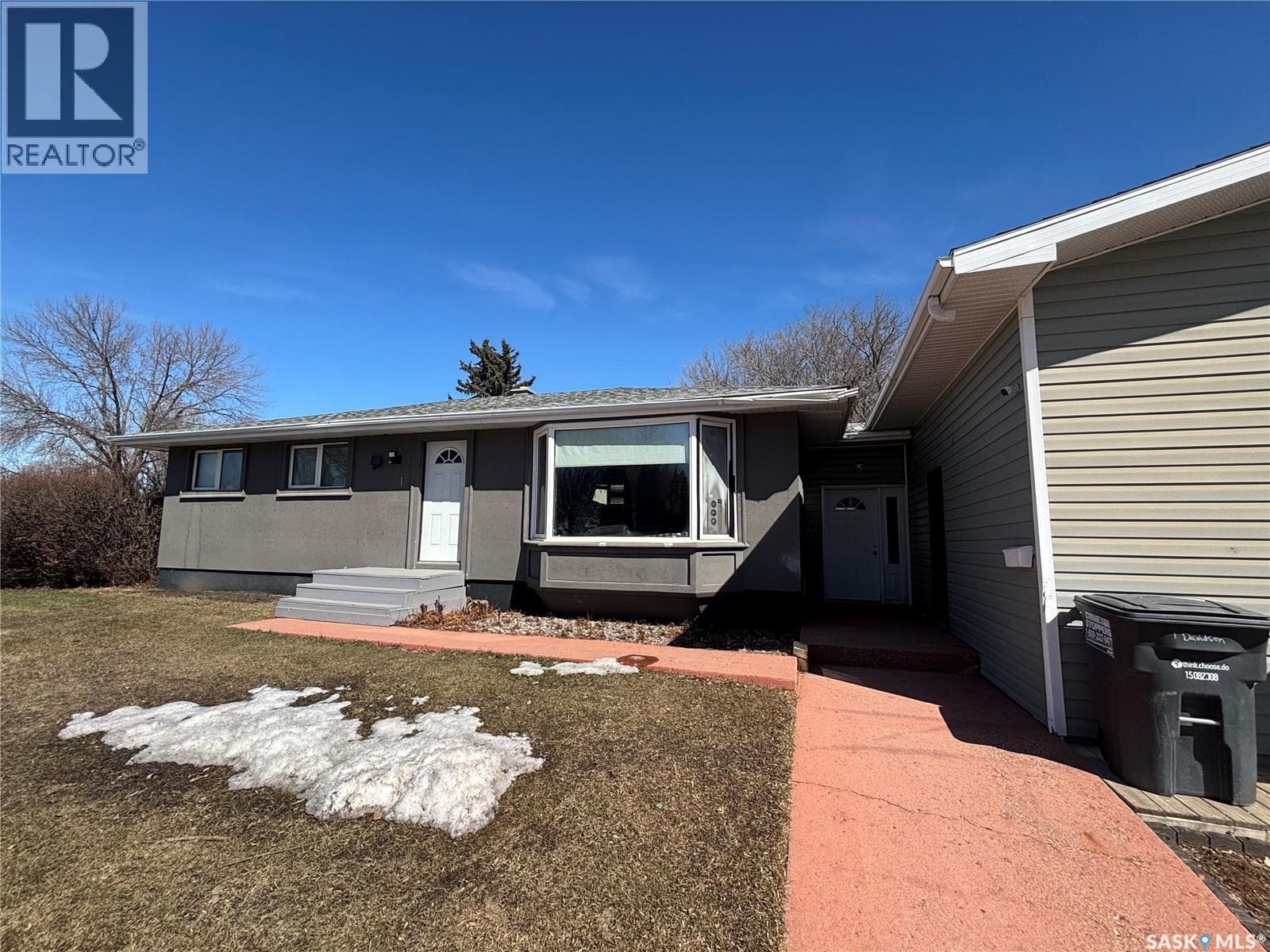 1 Davidson CRESCENT — photo 3