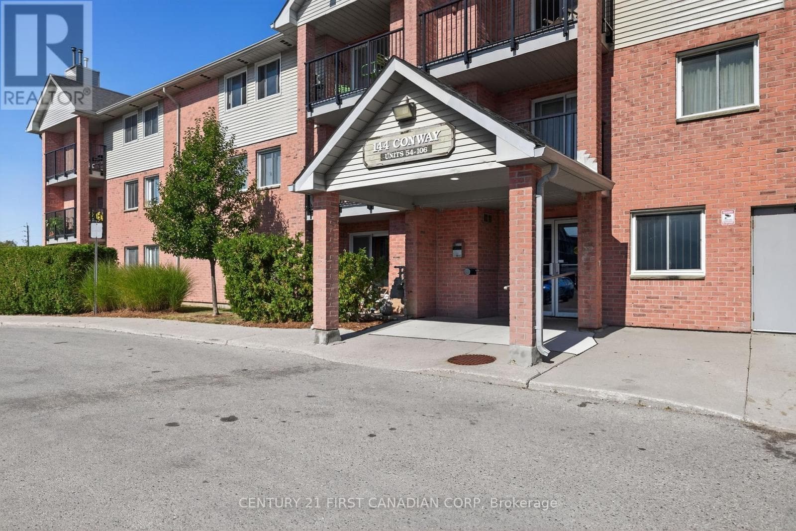 92 - 144 CONWAY DRIVE photo 4