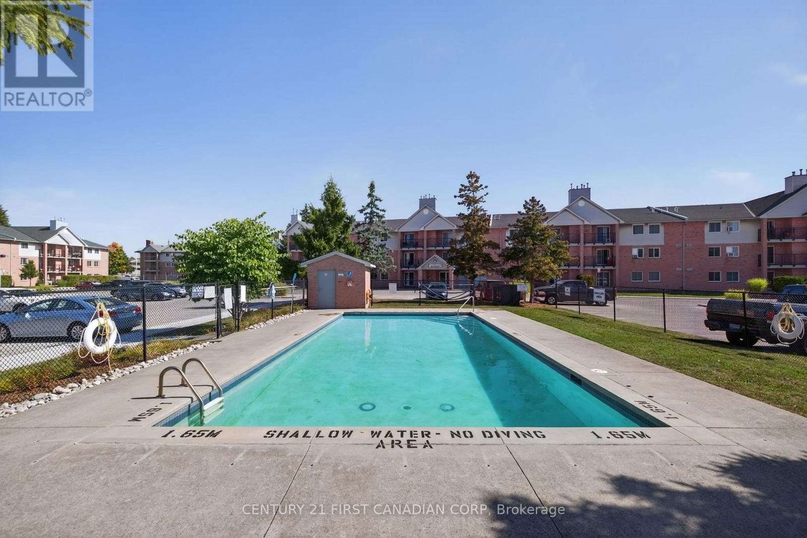 92 - 144 CONWAY DRIVE photo 5