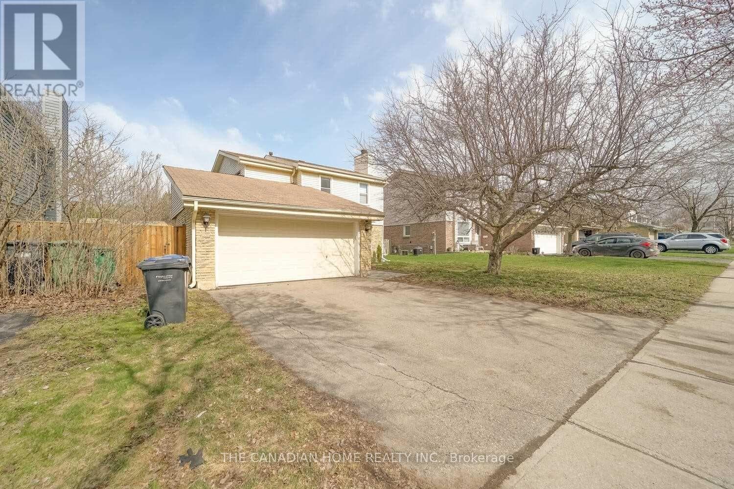64 SOMERSET DRIVE photo 2