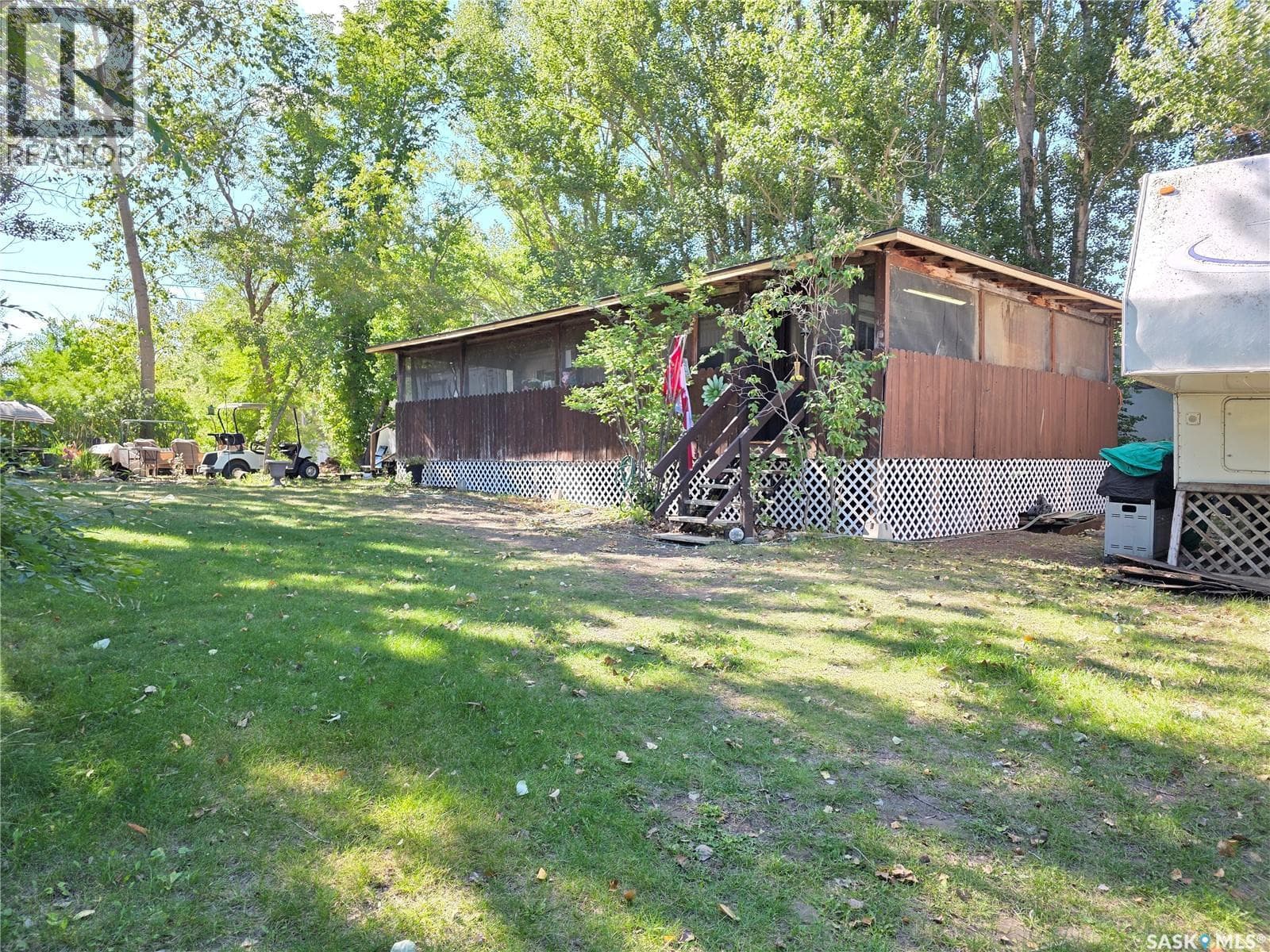 414 Zealandia AVENUE