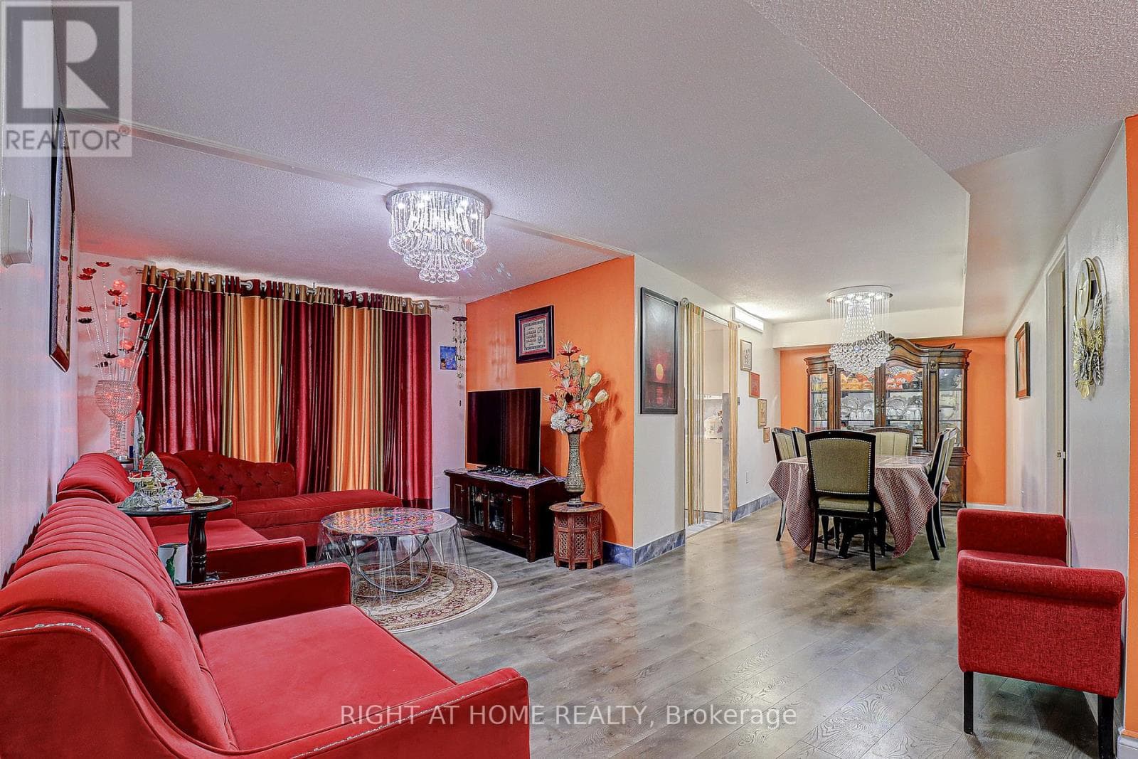 605 - 757 VICTORIA PARK AVENUE photo 5