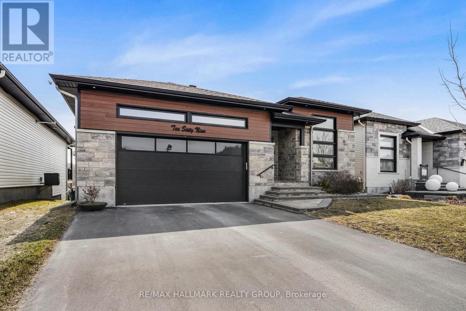 1069 DIAMOND STREET photo 2