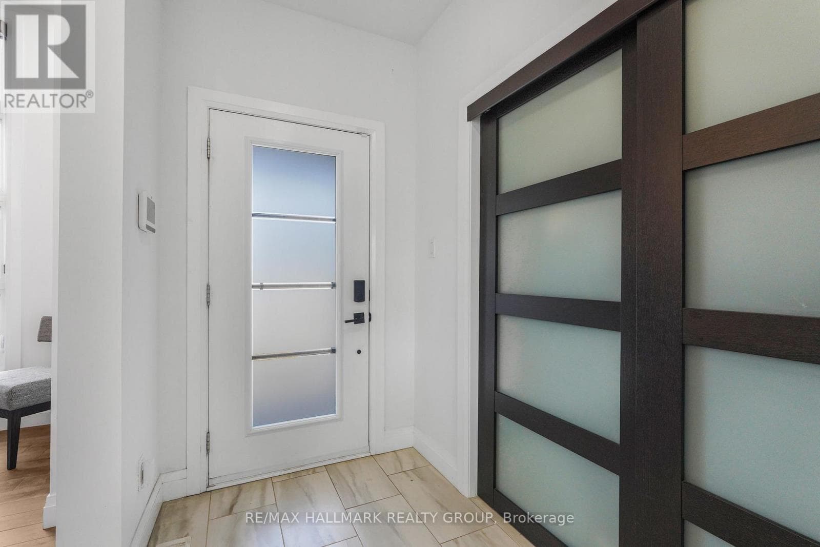 1069 DIAMOND STREET photo 4