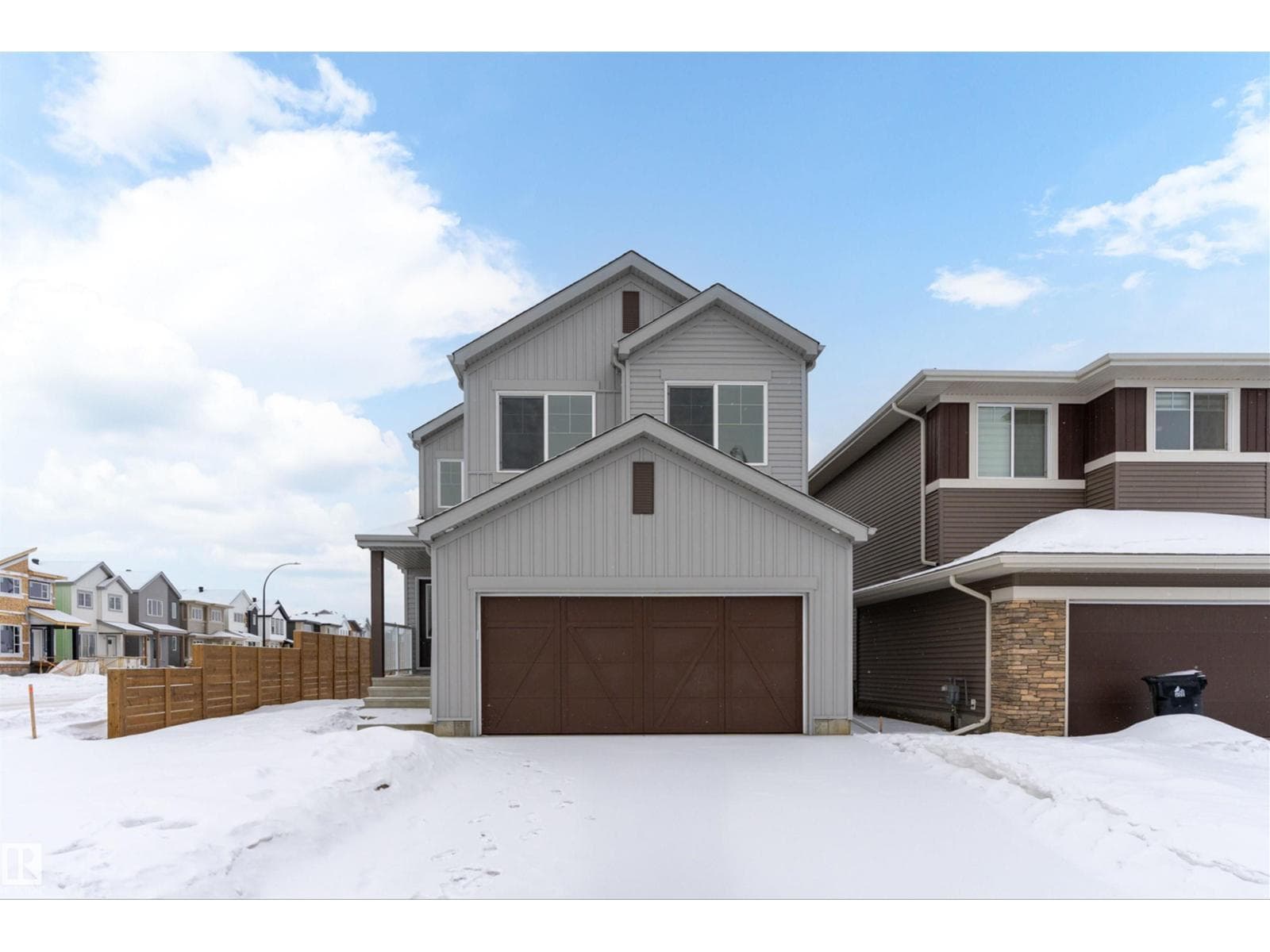 1 EMPRESS WY