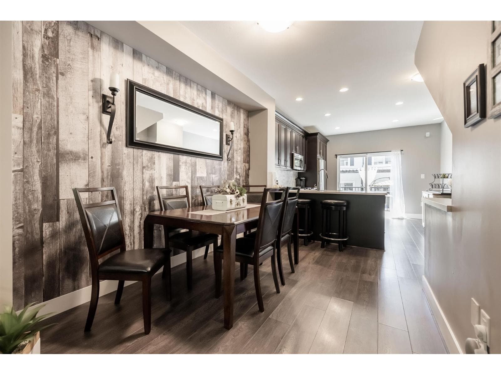 10 19180 65 AVENUE photo 3