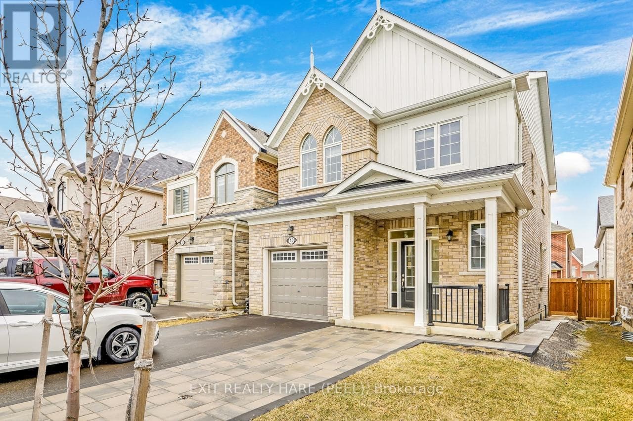 40 SPECKLED ALDER STREET photo 2