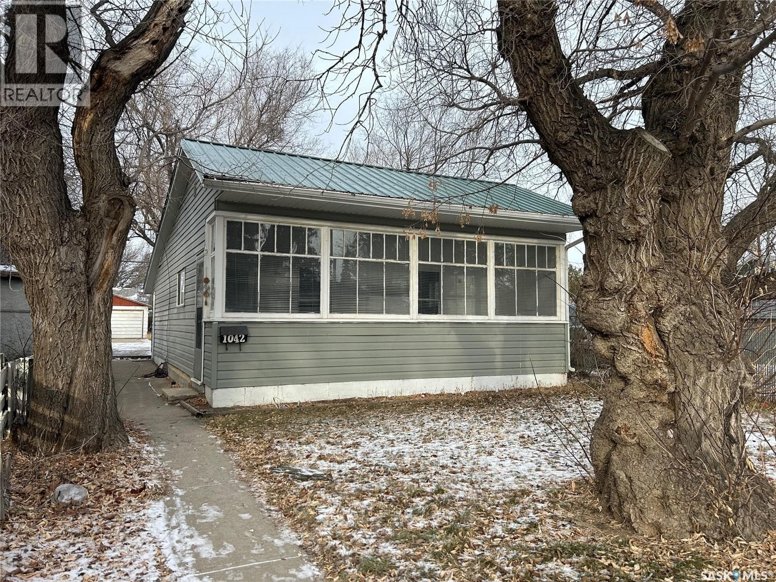1042 Coteau STREET W