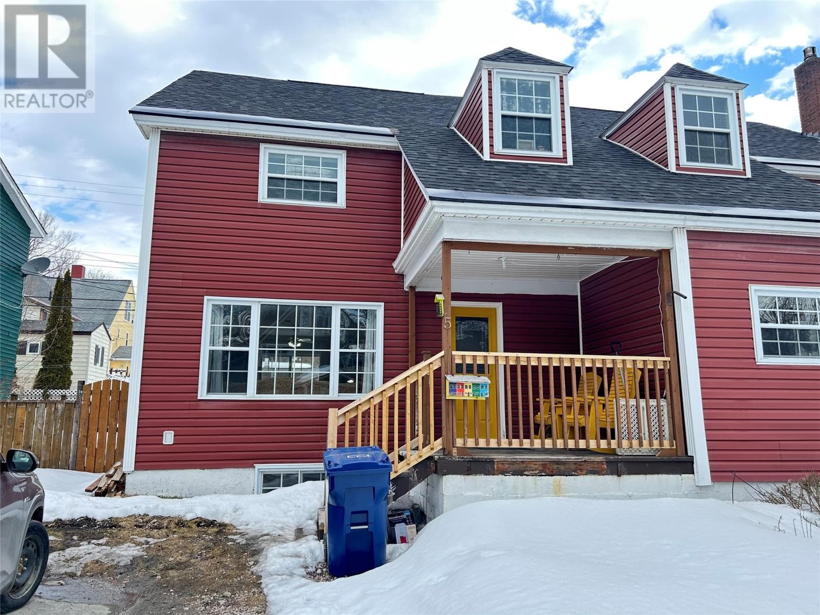 3 bed 1 bath single family at 5 Armstrong Avenue — $289,000