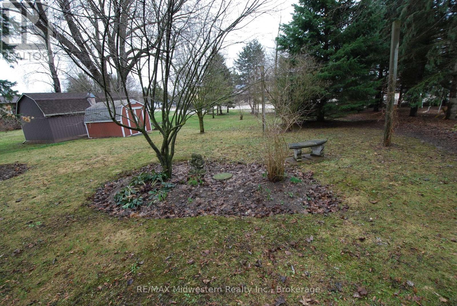 69 LOUISE STREET photo 5