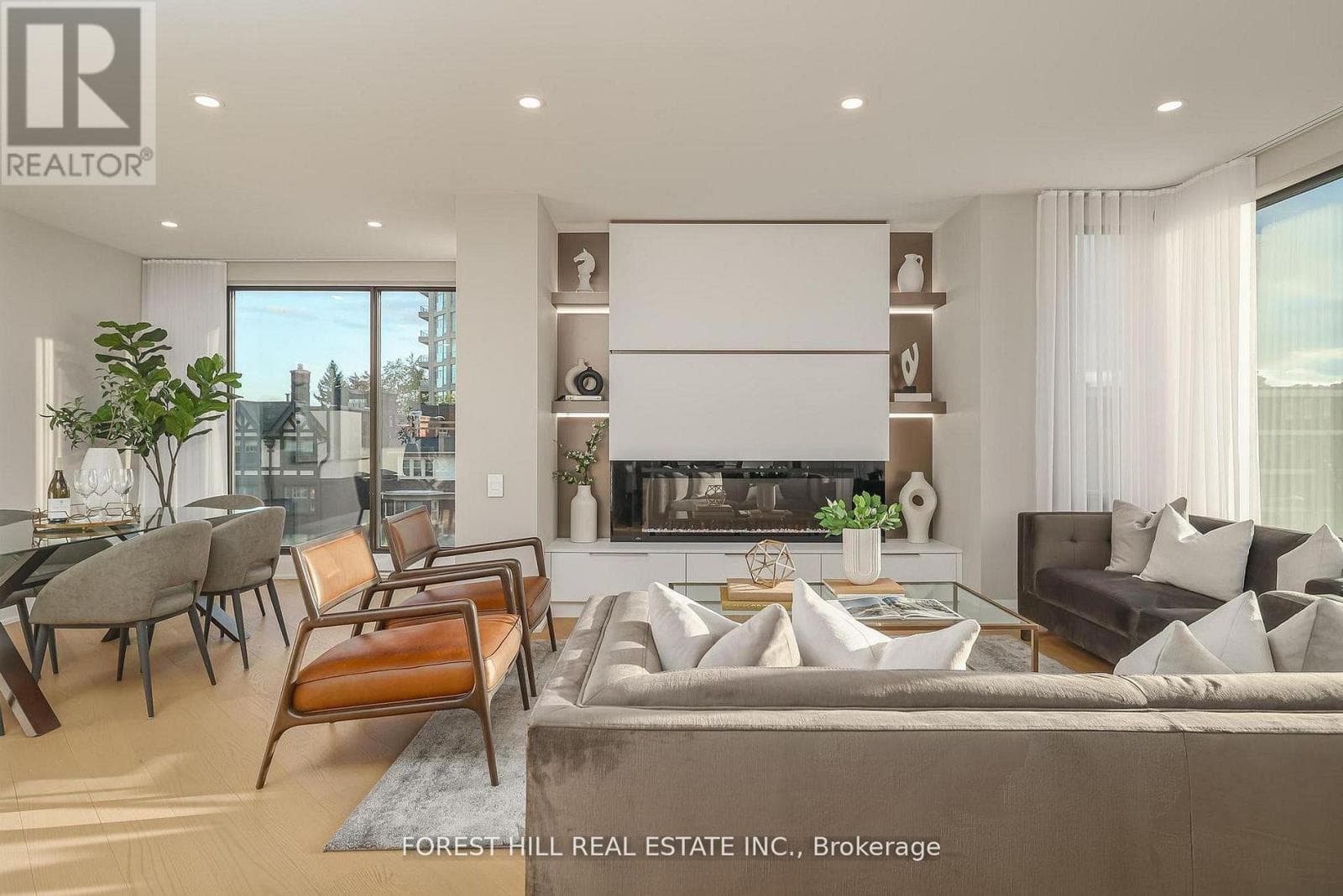 2 bed 2 bath single family at 301 - 342 SPADINA ROAD — $1,795,000