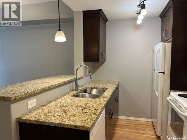 109 1220 Blackfoot DRIVE — photo 5