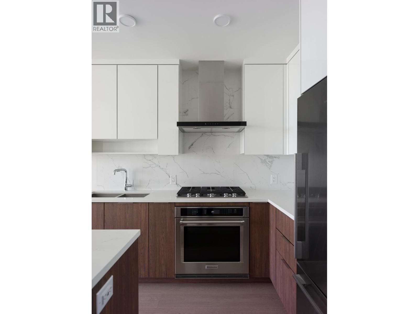 1 bed 1 bath single family at 1804 699 WHITING WAY — $611,900
