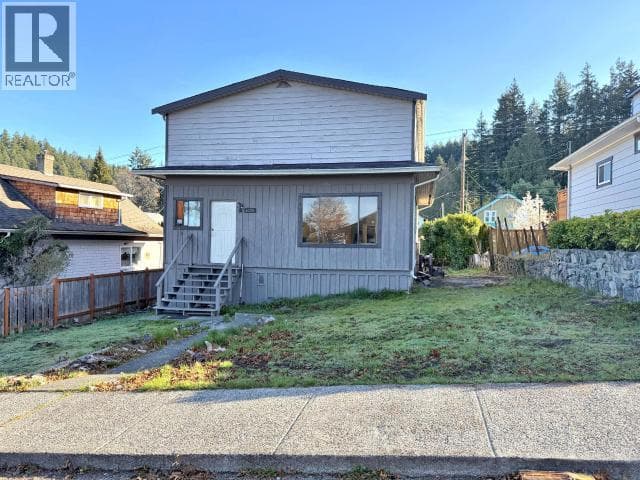 3 bed 2 bath single family at 6325 OAK STREET — $279,900