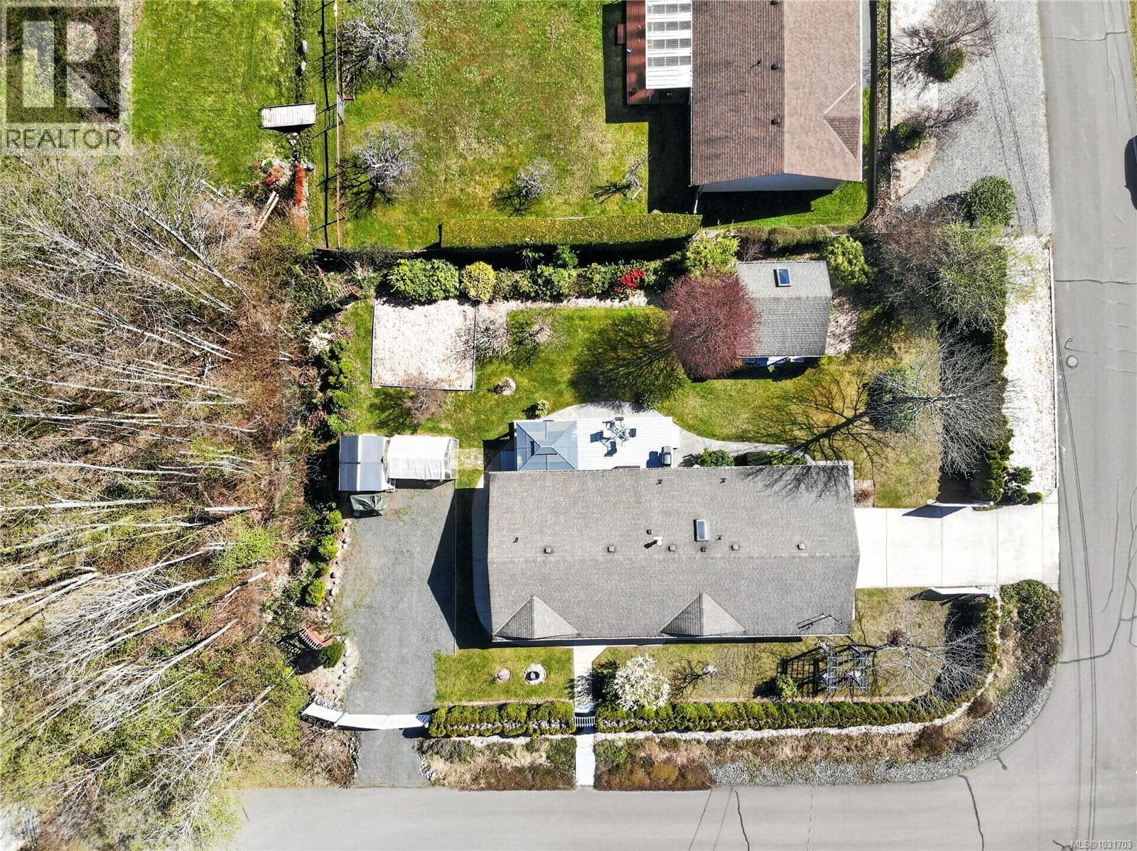 4521 Sunwood Pl photo 9