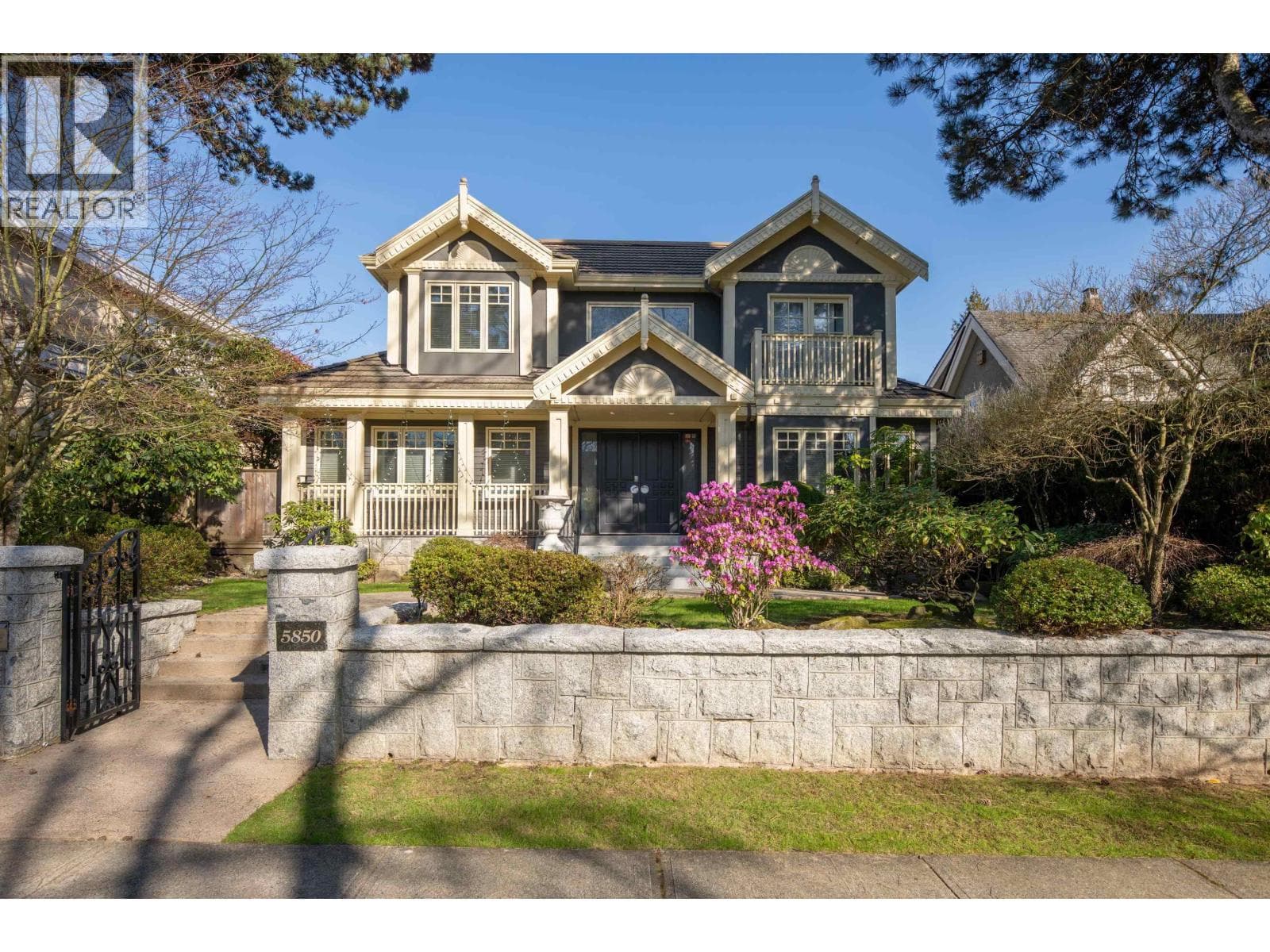 5850 CARTIER STREET photo 2