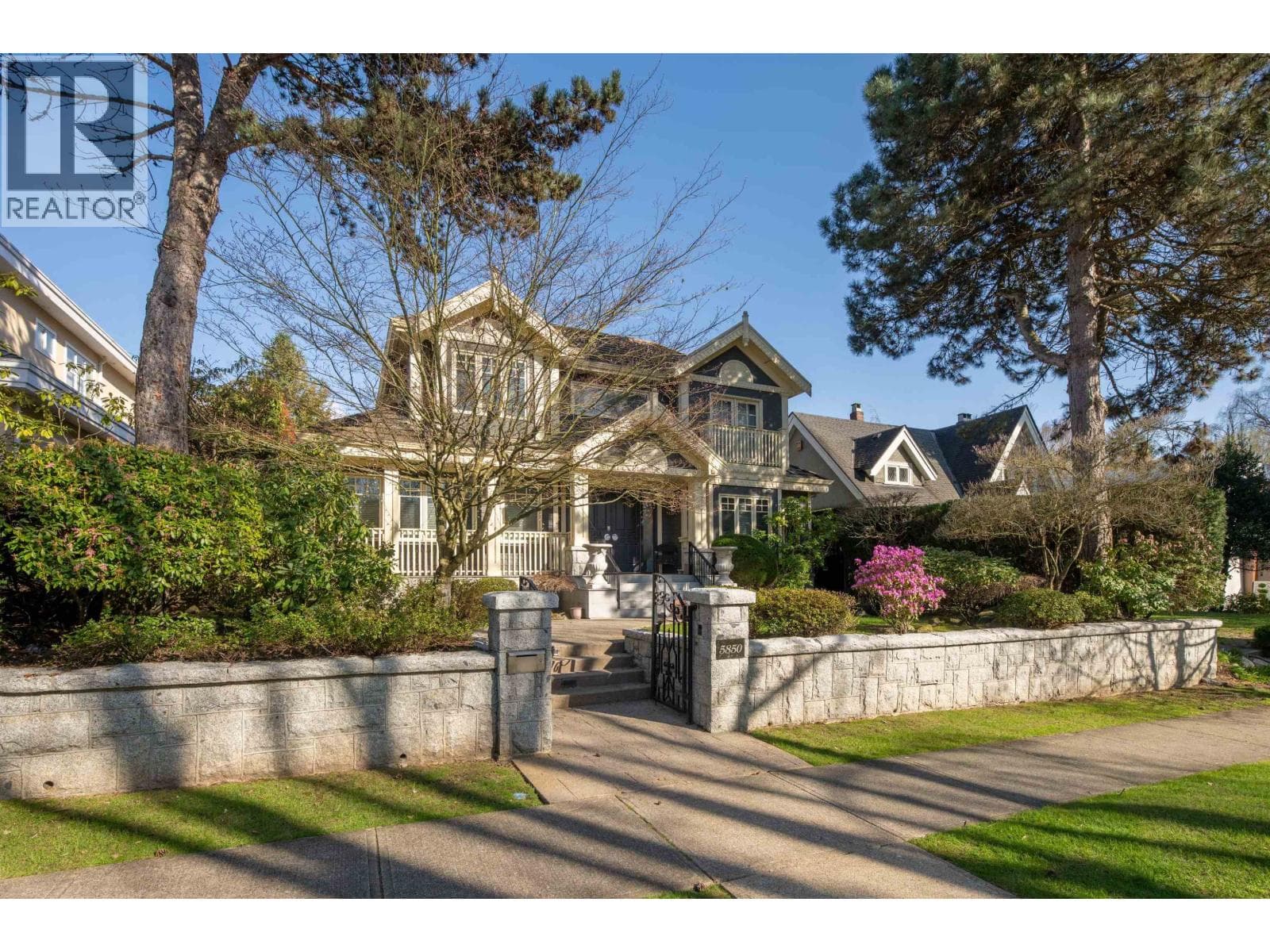 5850 CARTIER STREET photo 3