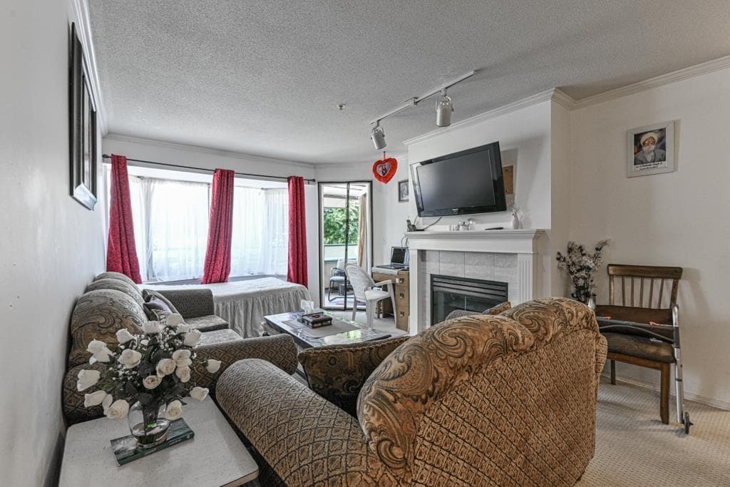 208 2960 TRETHEWEY STREET photo 3