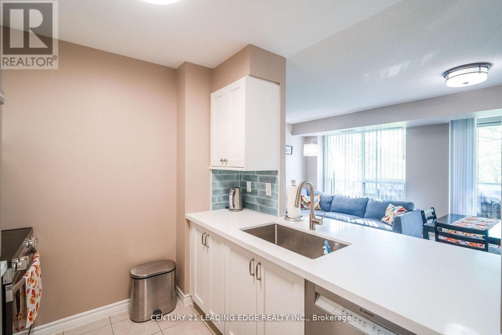 219 - 700 HUMBERWOOD BOULEVARD photo 5