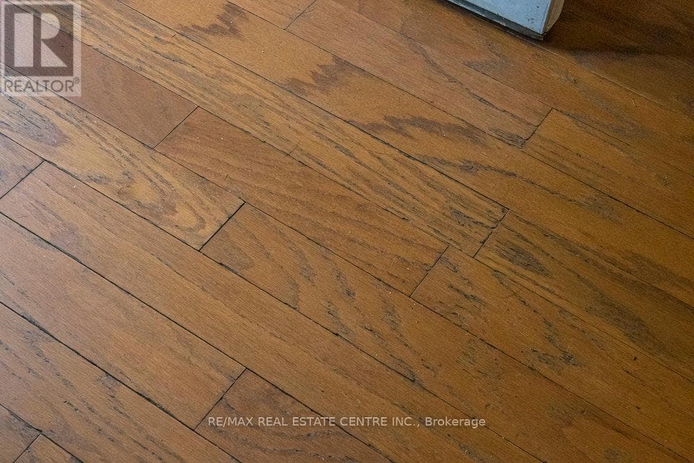 23 FREDERICK AVENUE photo 5