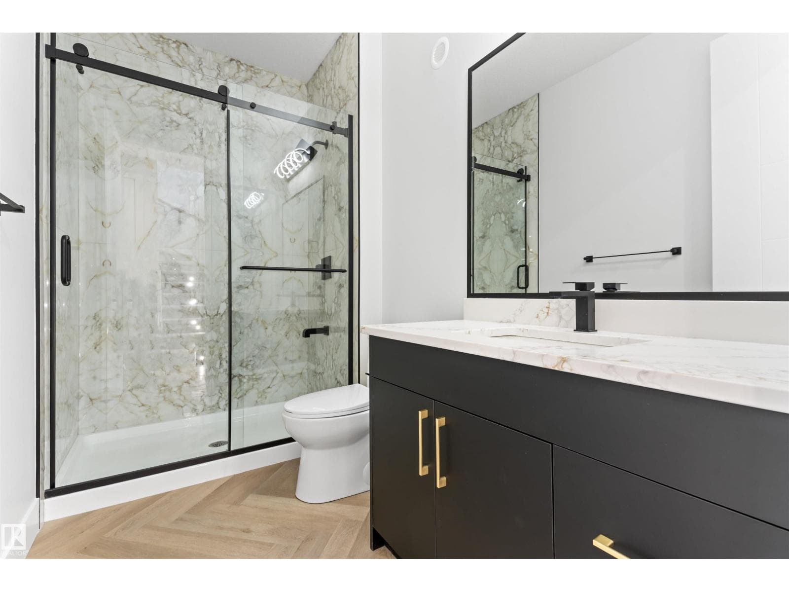 156 Wyatt RG — photo 4