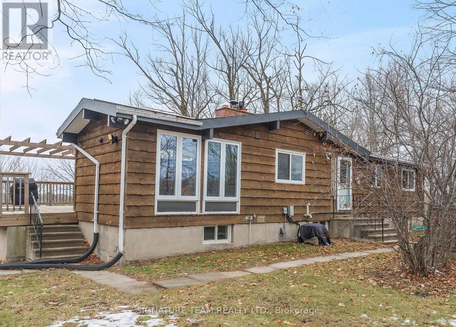 32 HYDRO BAY ROAD photo 4