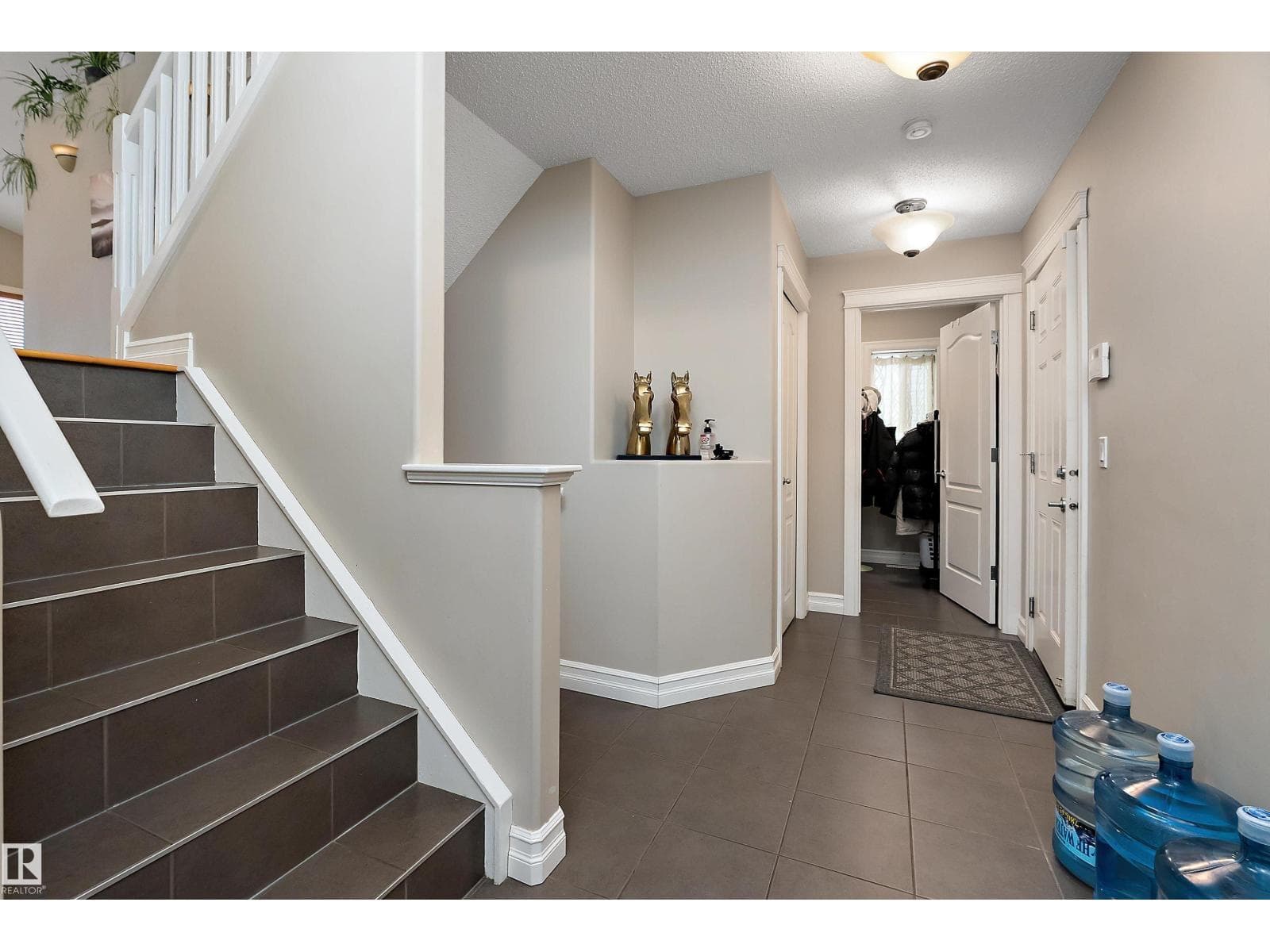 16748 118 ST NW — photo 4