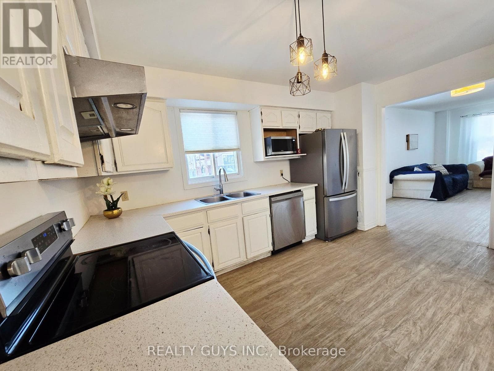 542 WESTMAN AVENUE photo 4