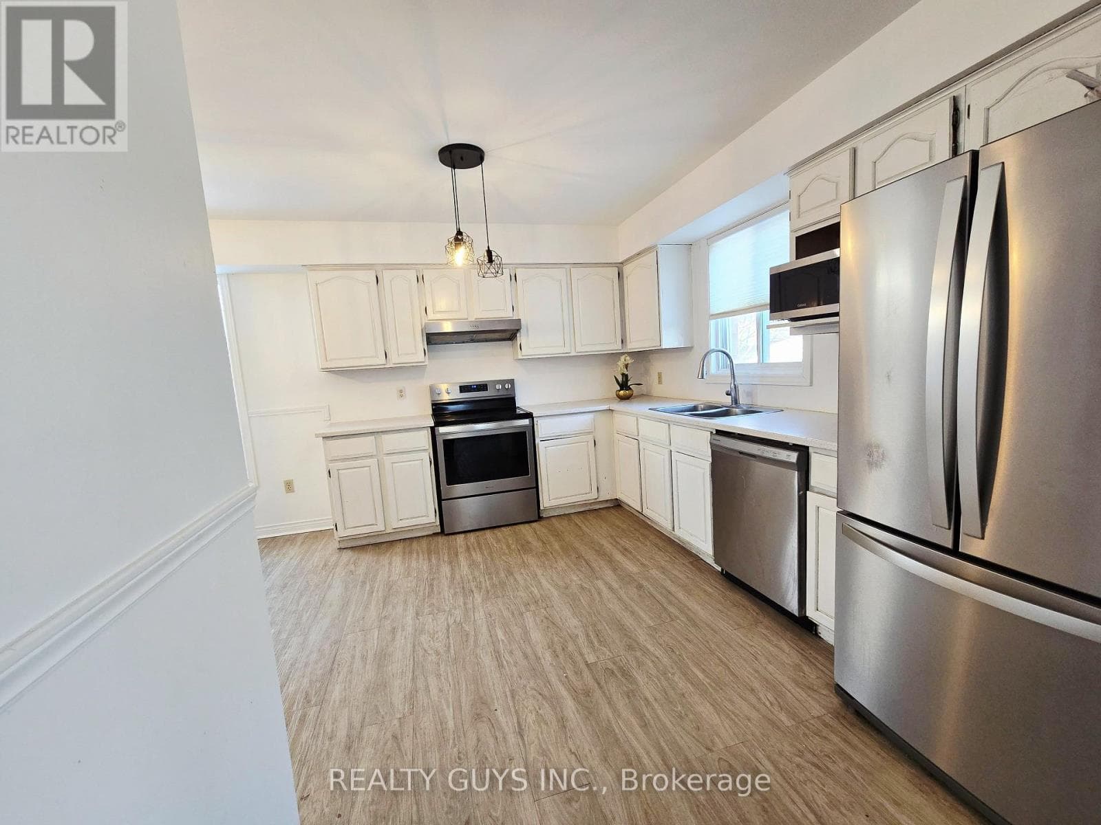 542 WESTMAN AVENUE photo 5