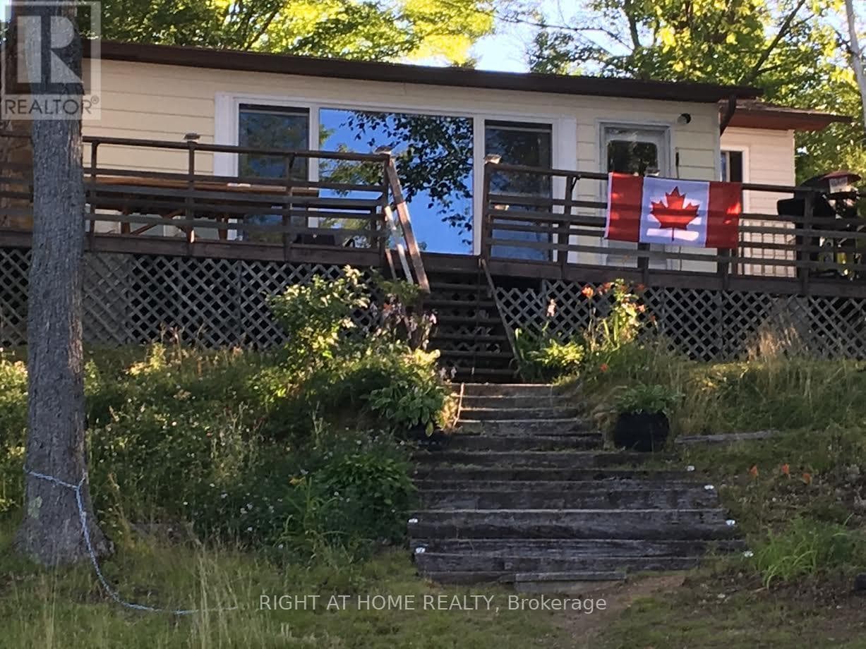 47 BENTLEY LAKE PLACE photo 2