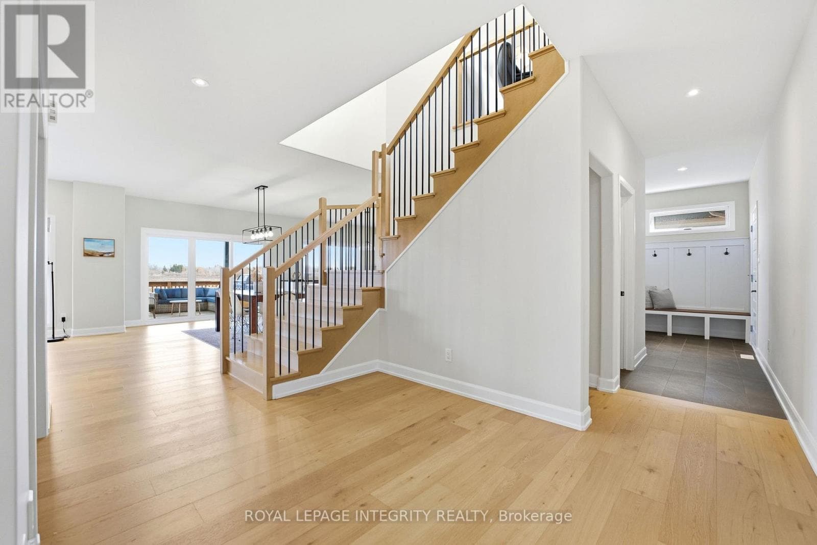 451 MOONLIGHT DRIVE photo 3