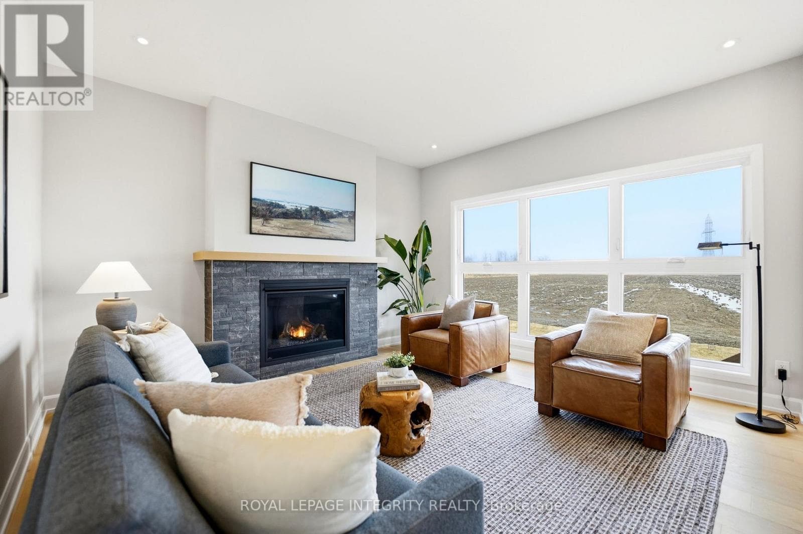 451 MOONLIGHT DRIVE photo 4