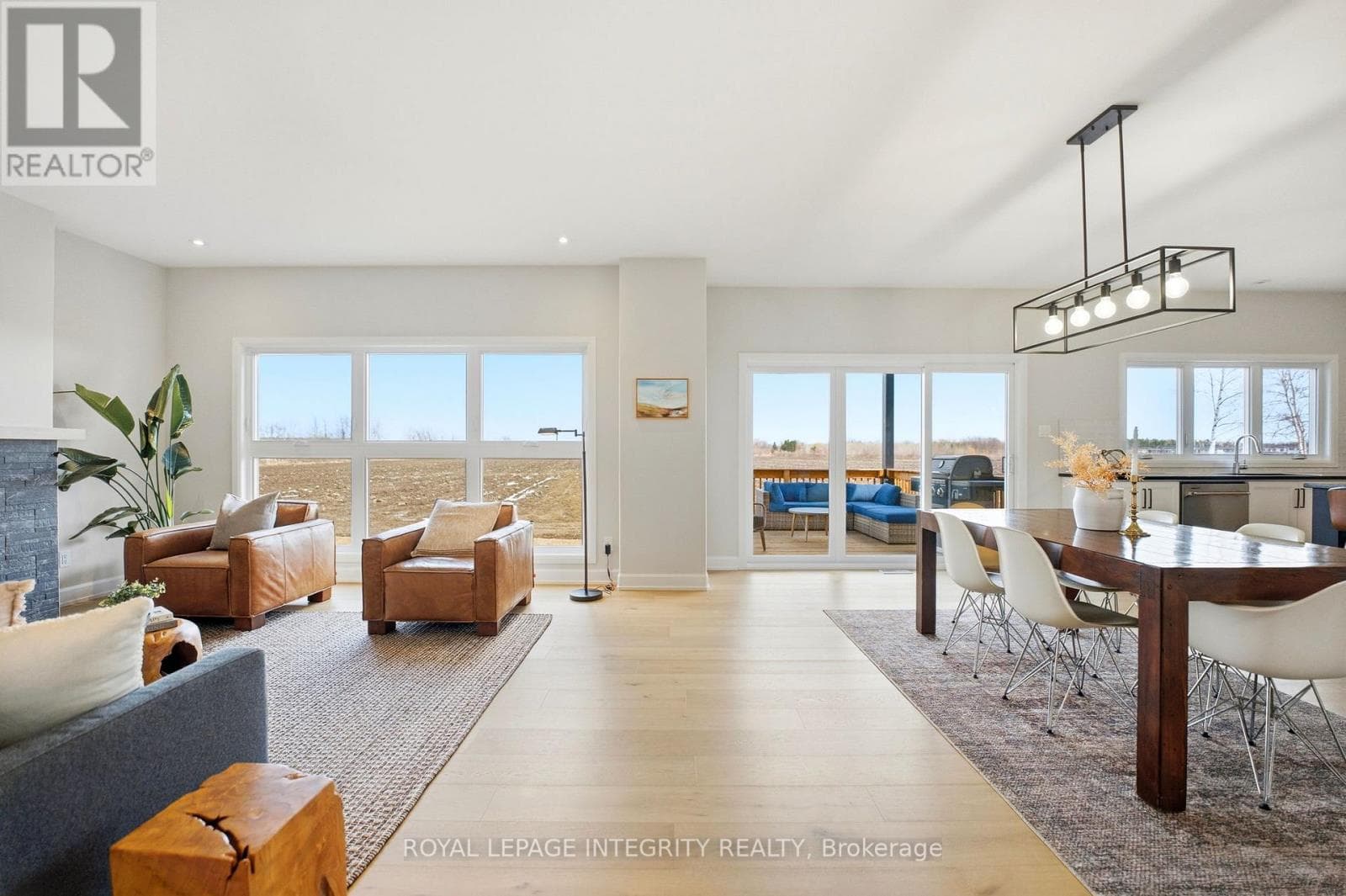 451 MOONLIGHT DRIVE photo 5
