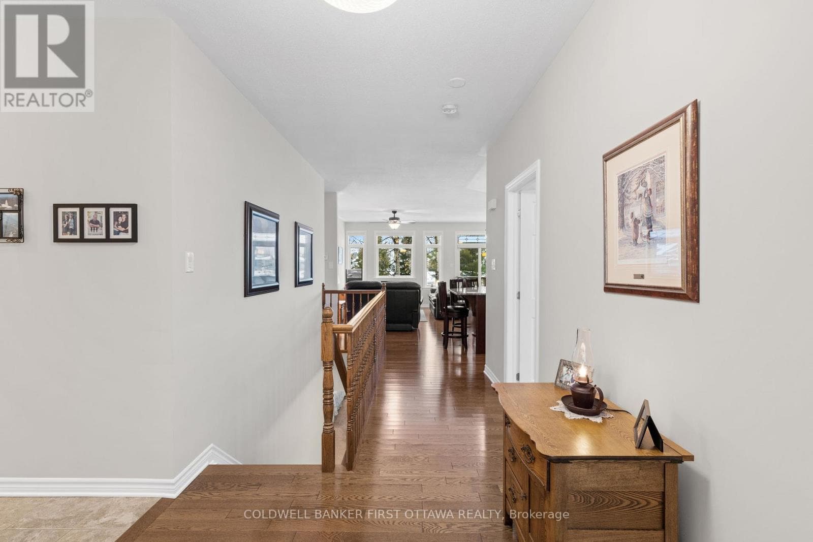 239 ROYAL LANDING GATE photo 5
