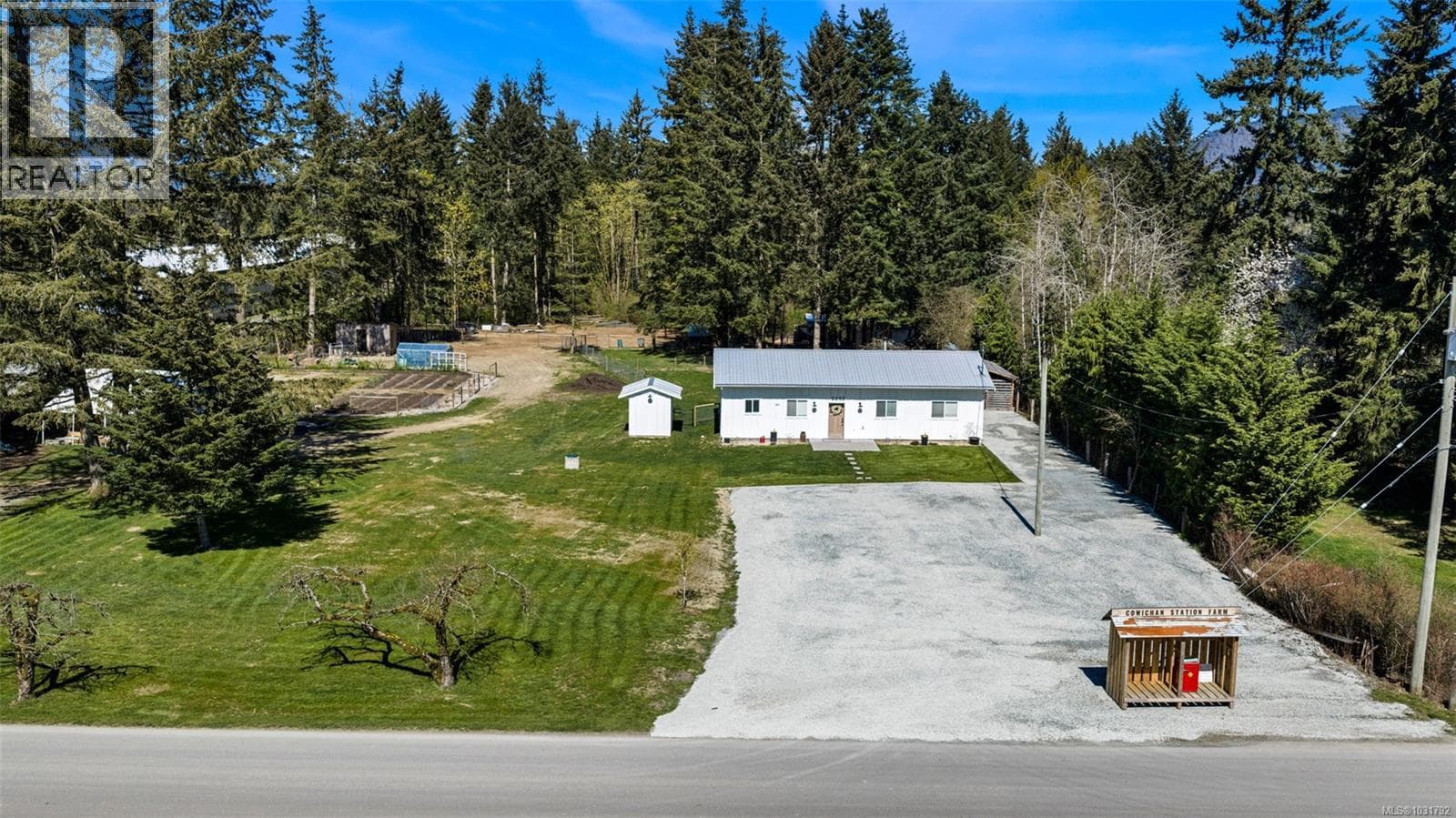 3 bed 2 bath single family at 2255 Phipps Rd — $929,850