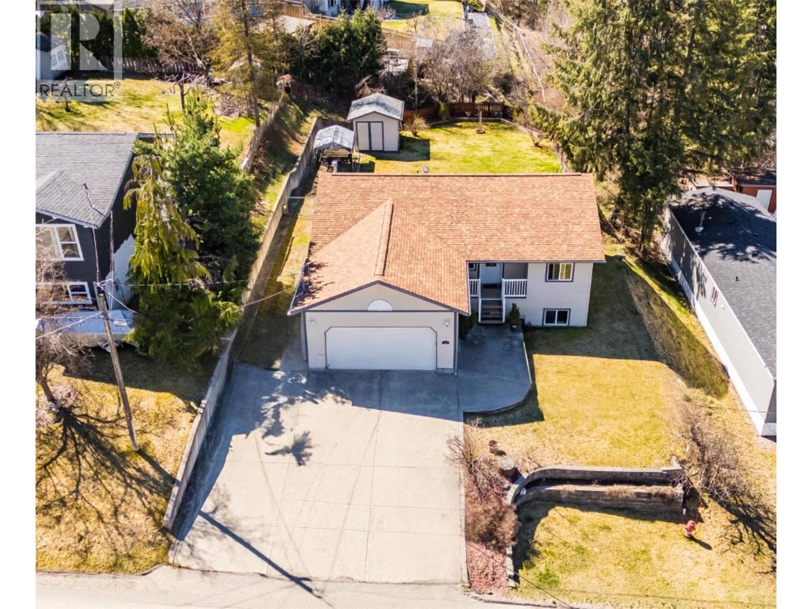 113 Cedar Avenue photo 2